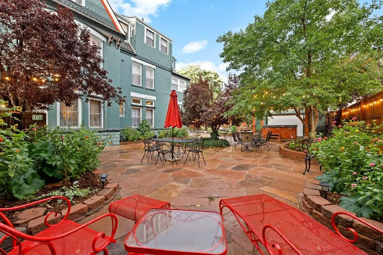 Flora House Denver 5*,