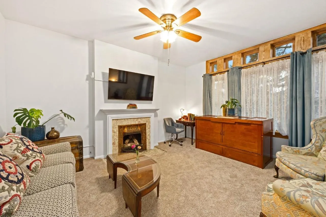 ***** Hotel Flora House Denver United States